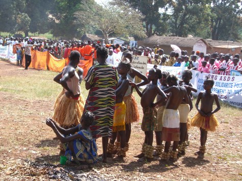 Danseuses traditionnelles en RCA, Sibut, 2010